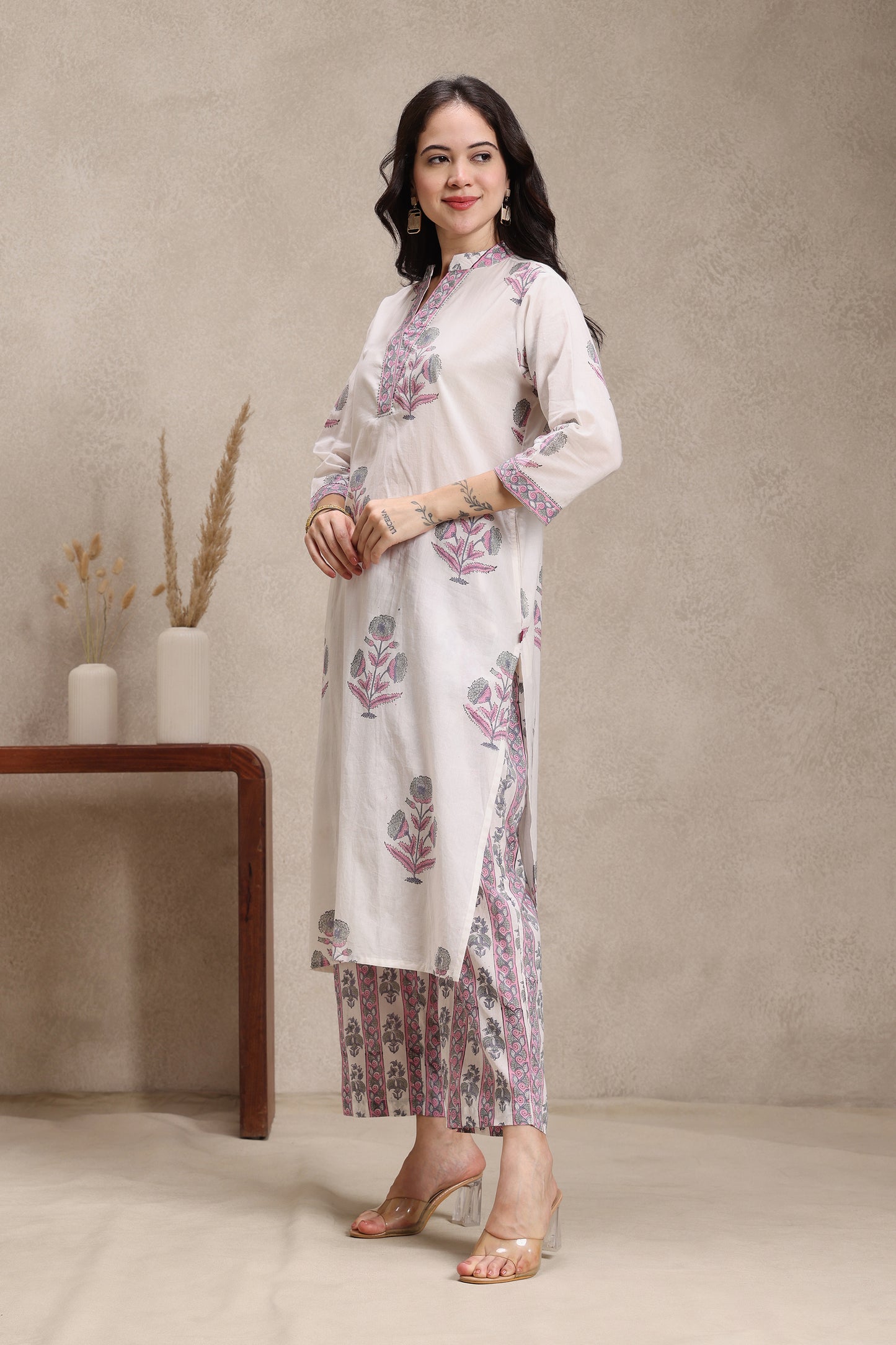 Inaya Petals Set