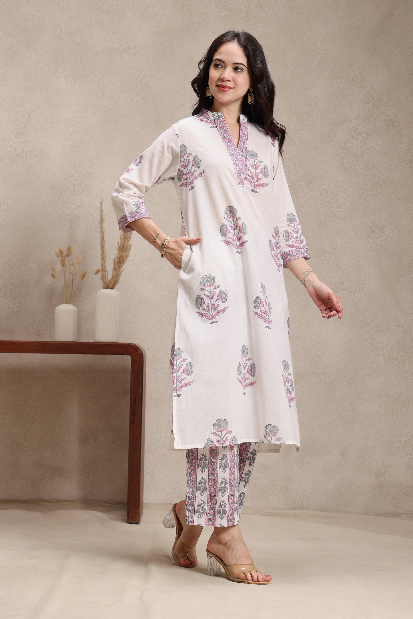Inaya Petals Set