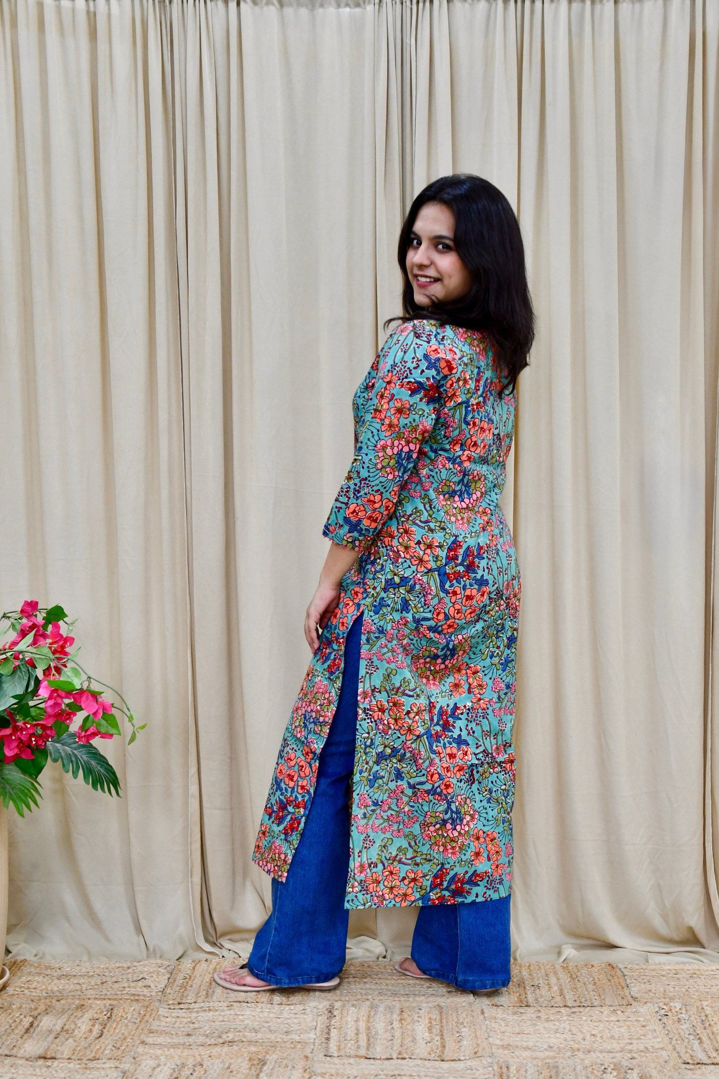 Nitya Fern Kurta
