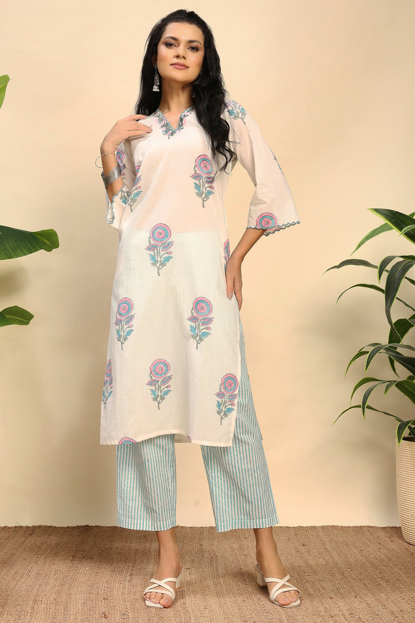 Tanvi Set