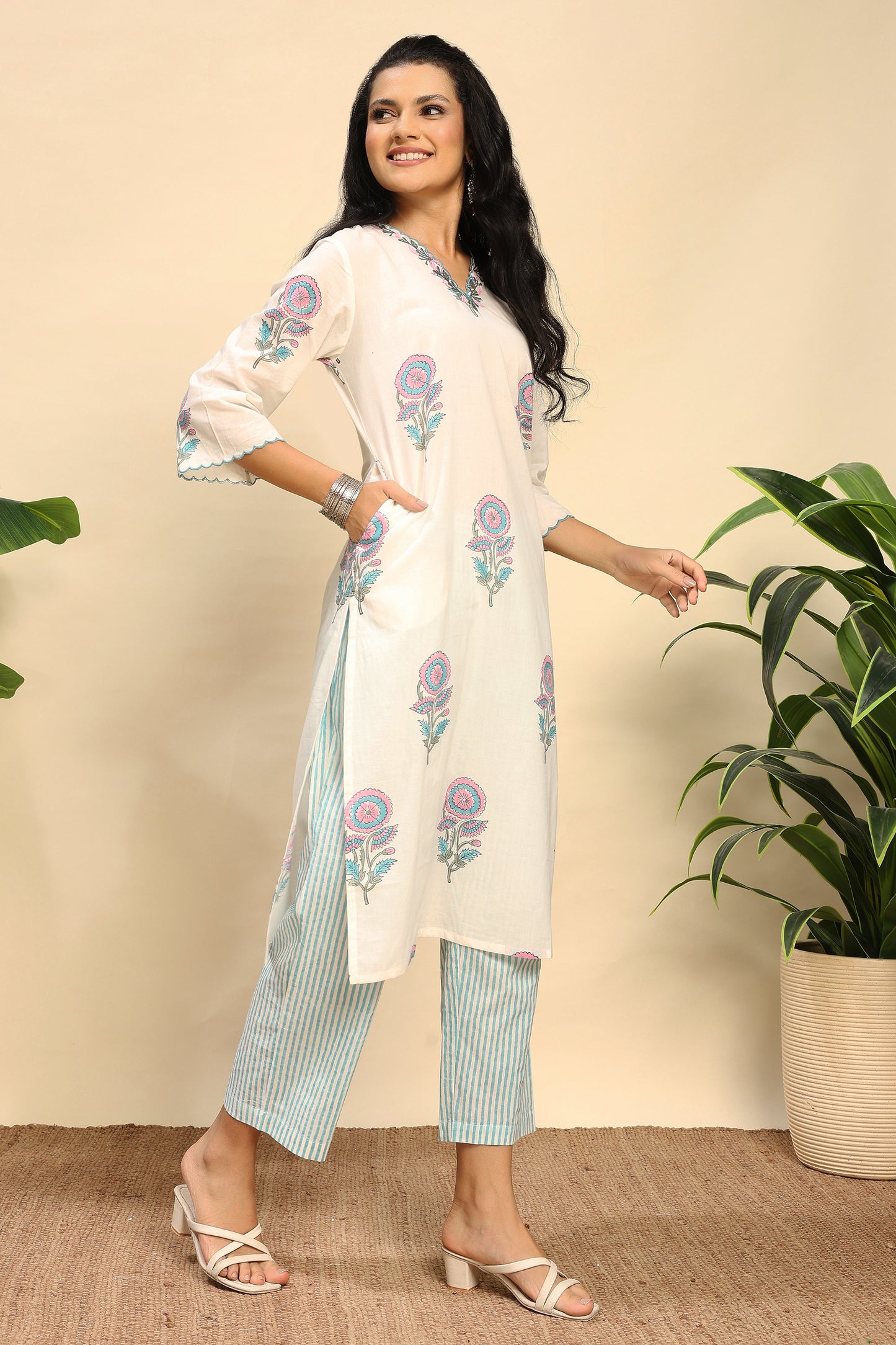Tanvi Set
