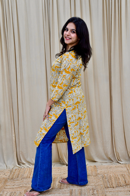 Nitya Amber Kurta