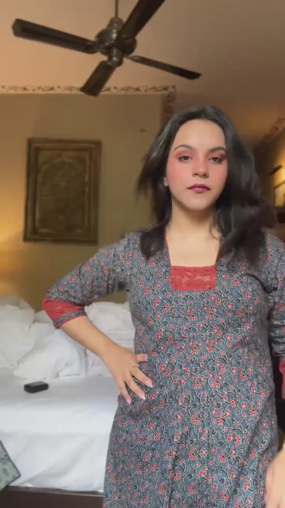 Sanya Kurta